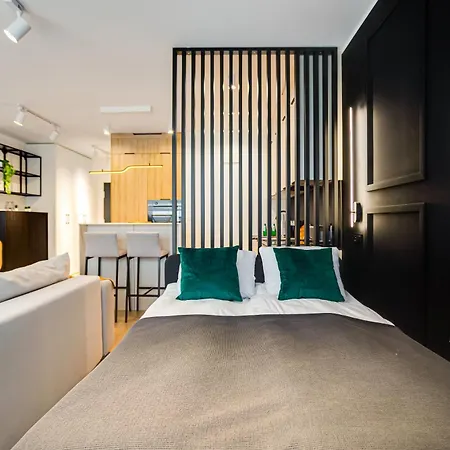 Apartman Bulgarska 59 - Zmyslowy Design & Komfort Balkon